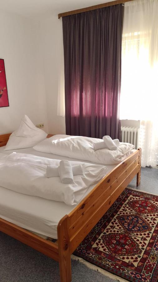 Hôtel Landgasthof Rose à Ditzingen Extérieur photo