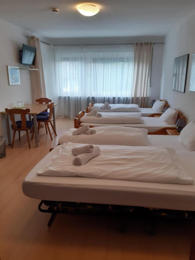 Hôtel Landgasthof Rose à Ditzingen Extérieur photo