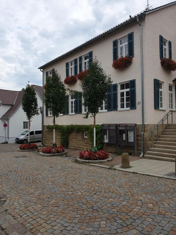 Hôtel Landgasthof Rose à Ditzingen Extérieur photo